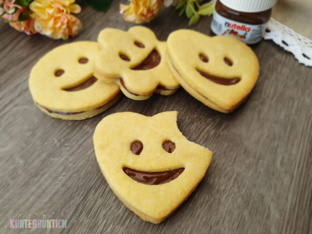 Smiley Kekse Mürbteig Füllung Nutella