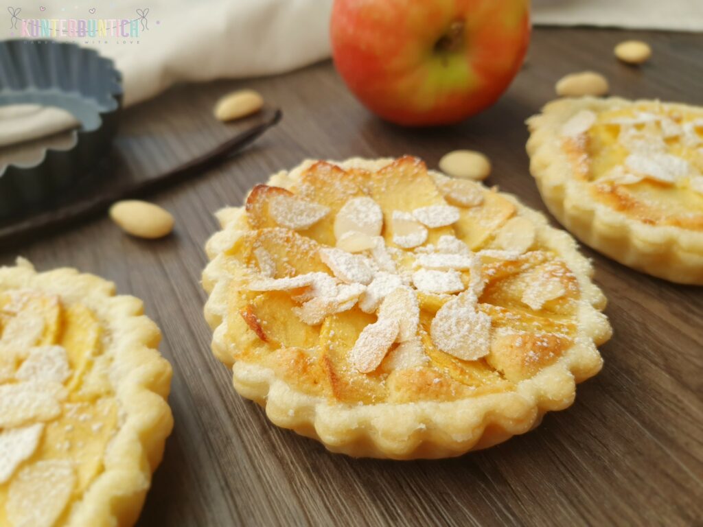 Apfeltartelettes Blätterteig Mandeln Mandelcreme frangipane